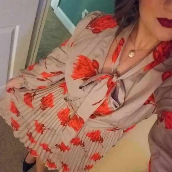 MEET THE POSHER - Picture 6 of 8